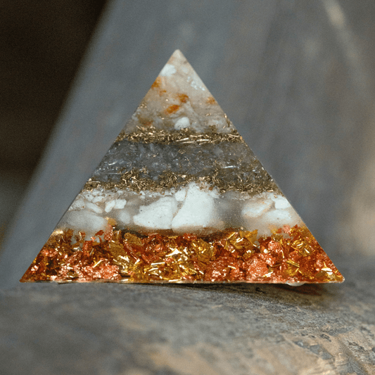 Orgonit Generator Pyramide - Lichtwerdung, Kreativität